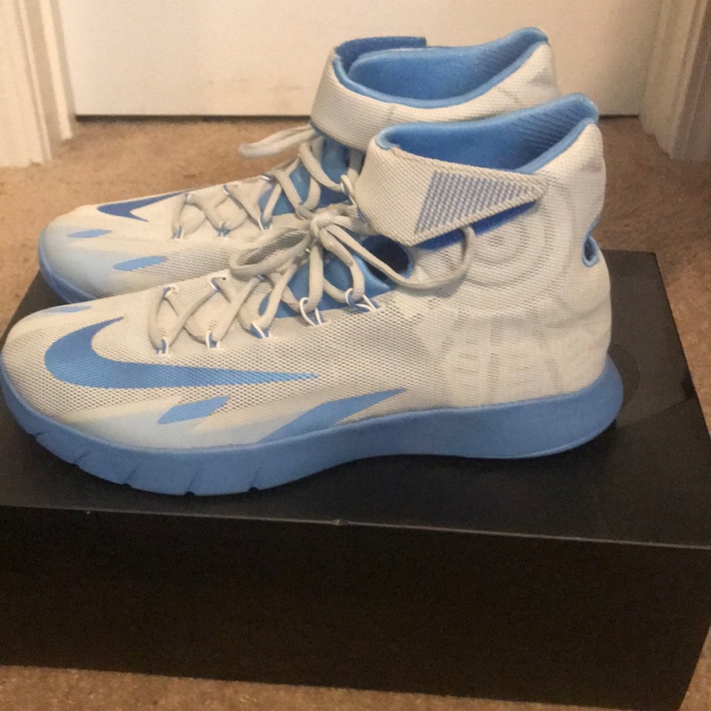 Blue Nike’s zoom